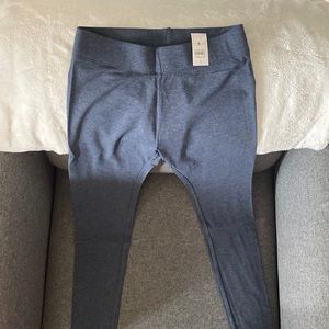 Lou & Grey leggings